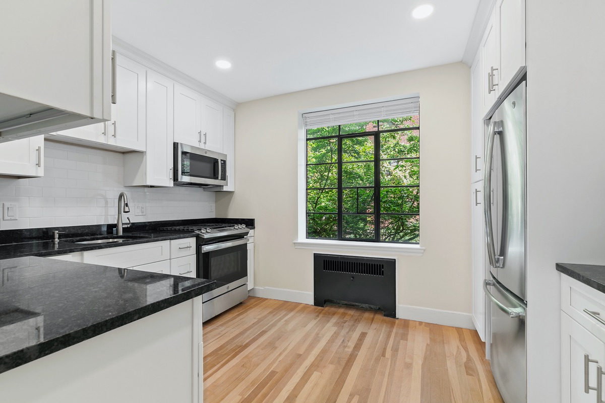 93 Strathmore, Unit 5